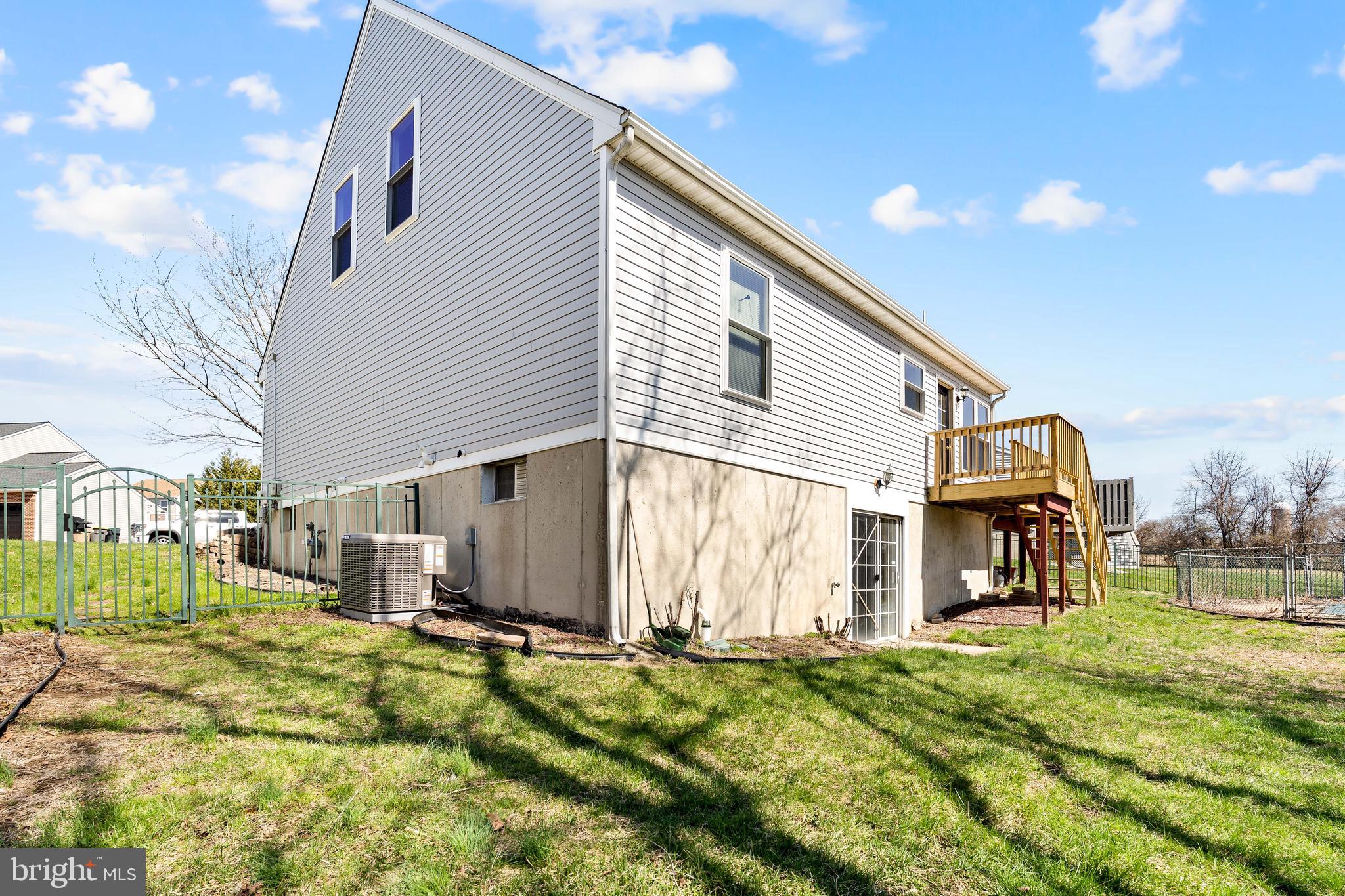 PRESTWICK - Residential