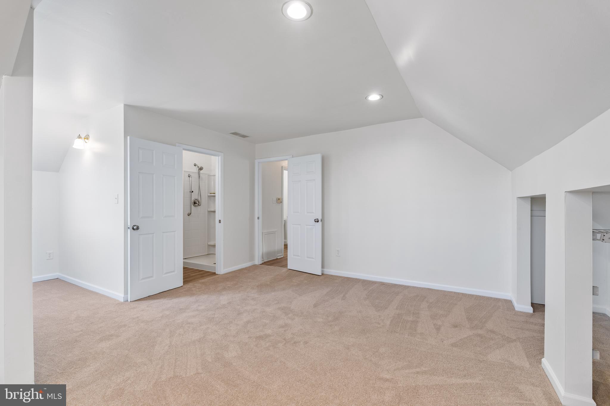 PRESTWICK - Residential