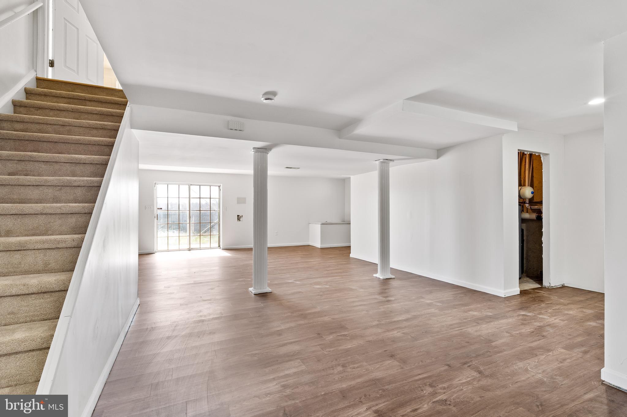 PRESTWICK - Residential