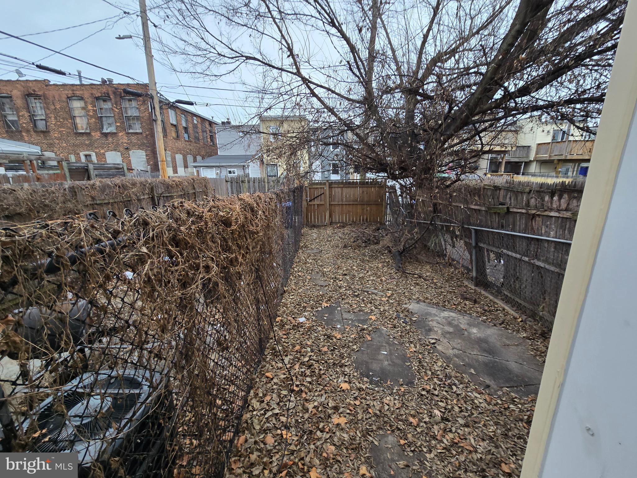 WASHINGTON VILLAGE - Residential