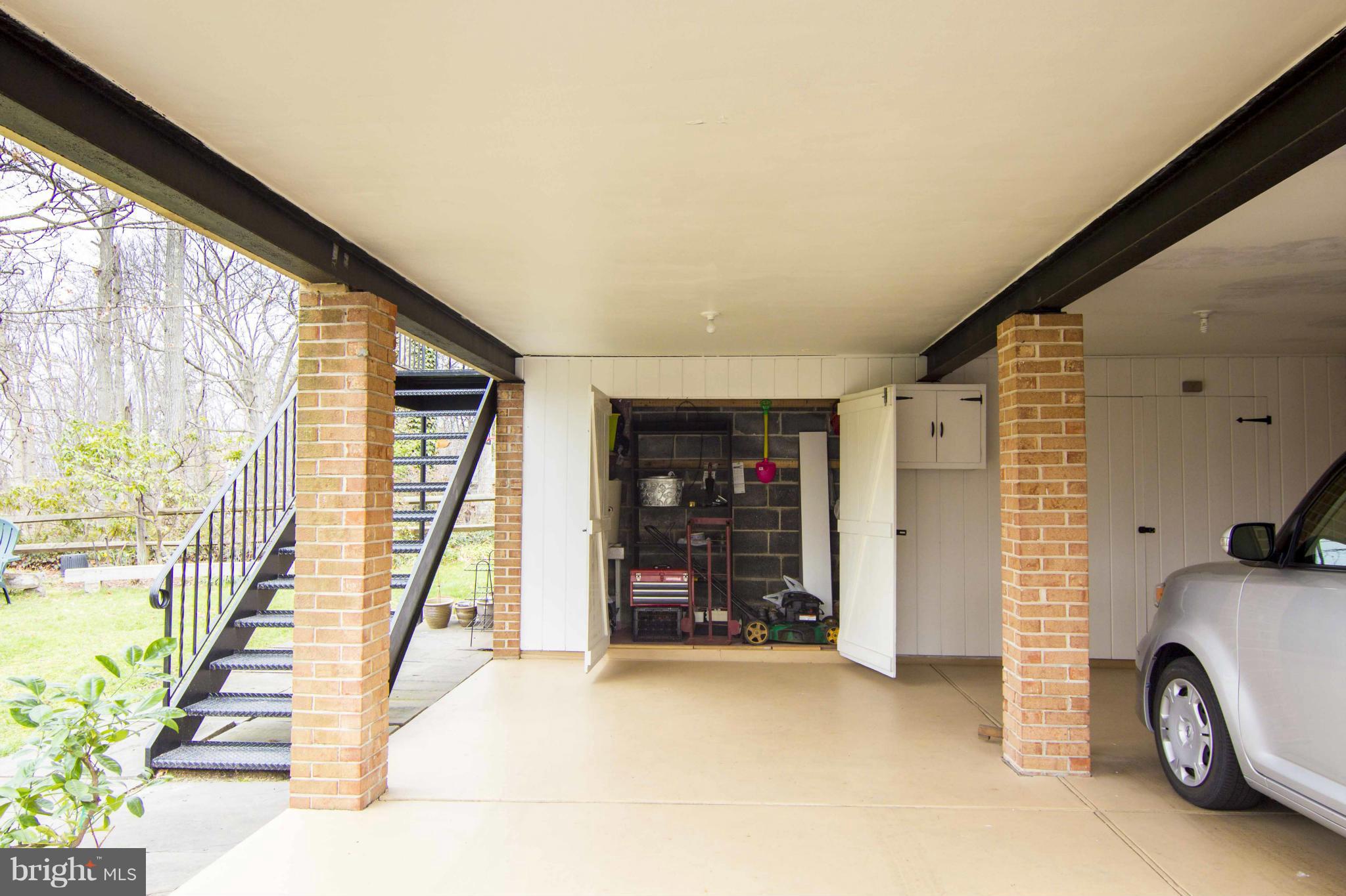 VAN VLECKS - Residential