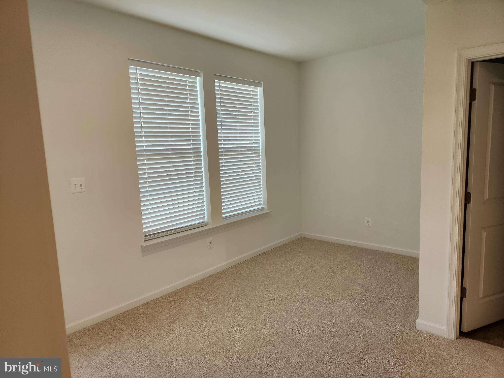 MARTINSBURG STATION - Residential Lease