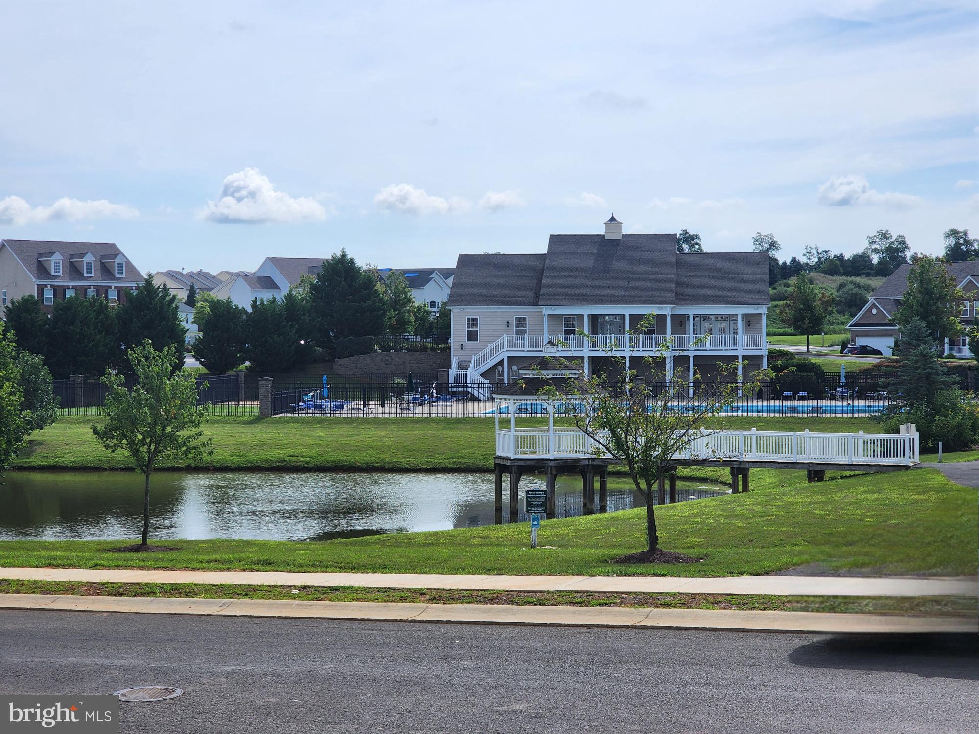 MARTINSBURG STATION - Residential Lease