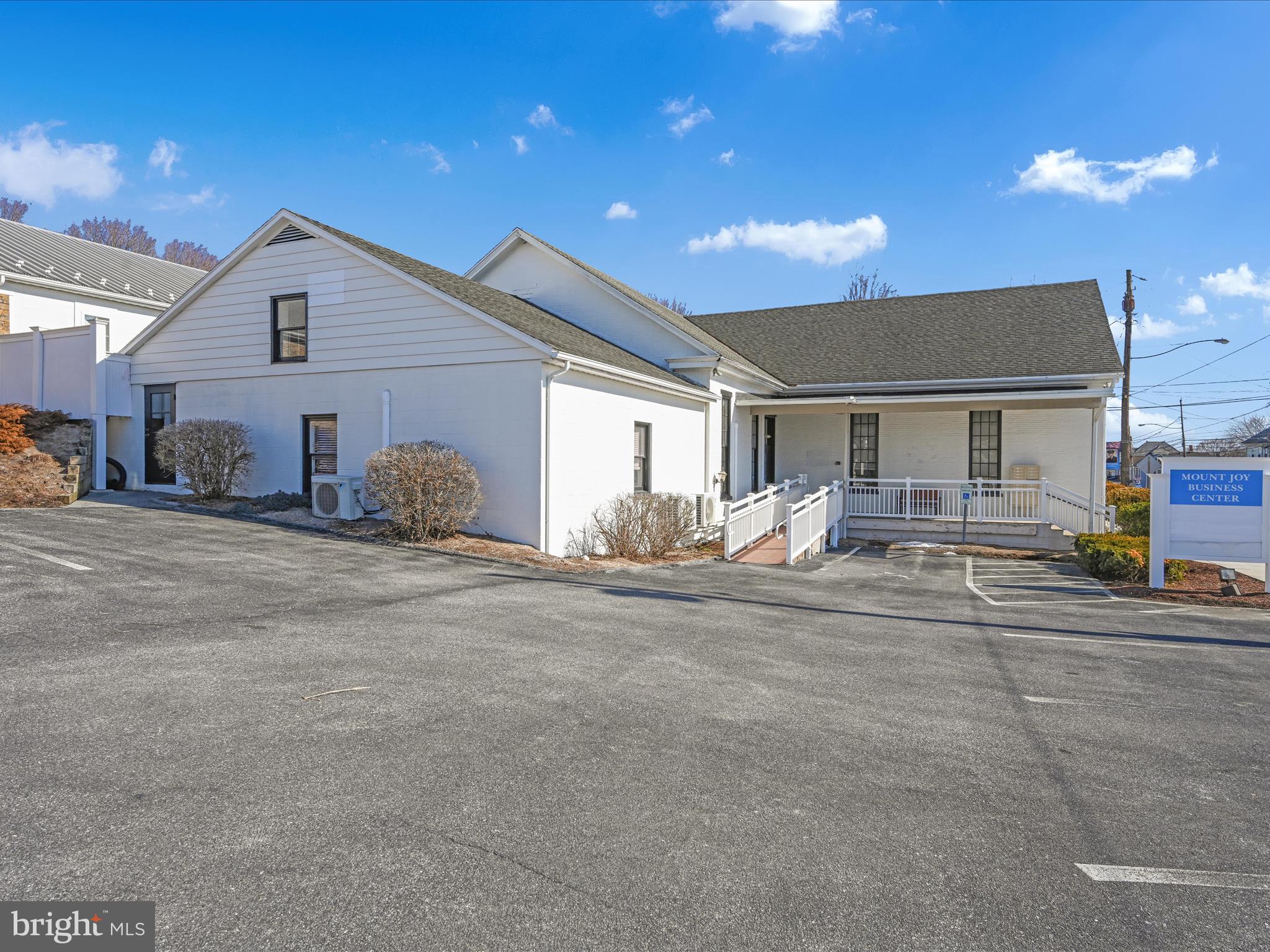 955 W MAIN STREET 3