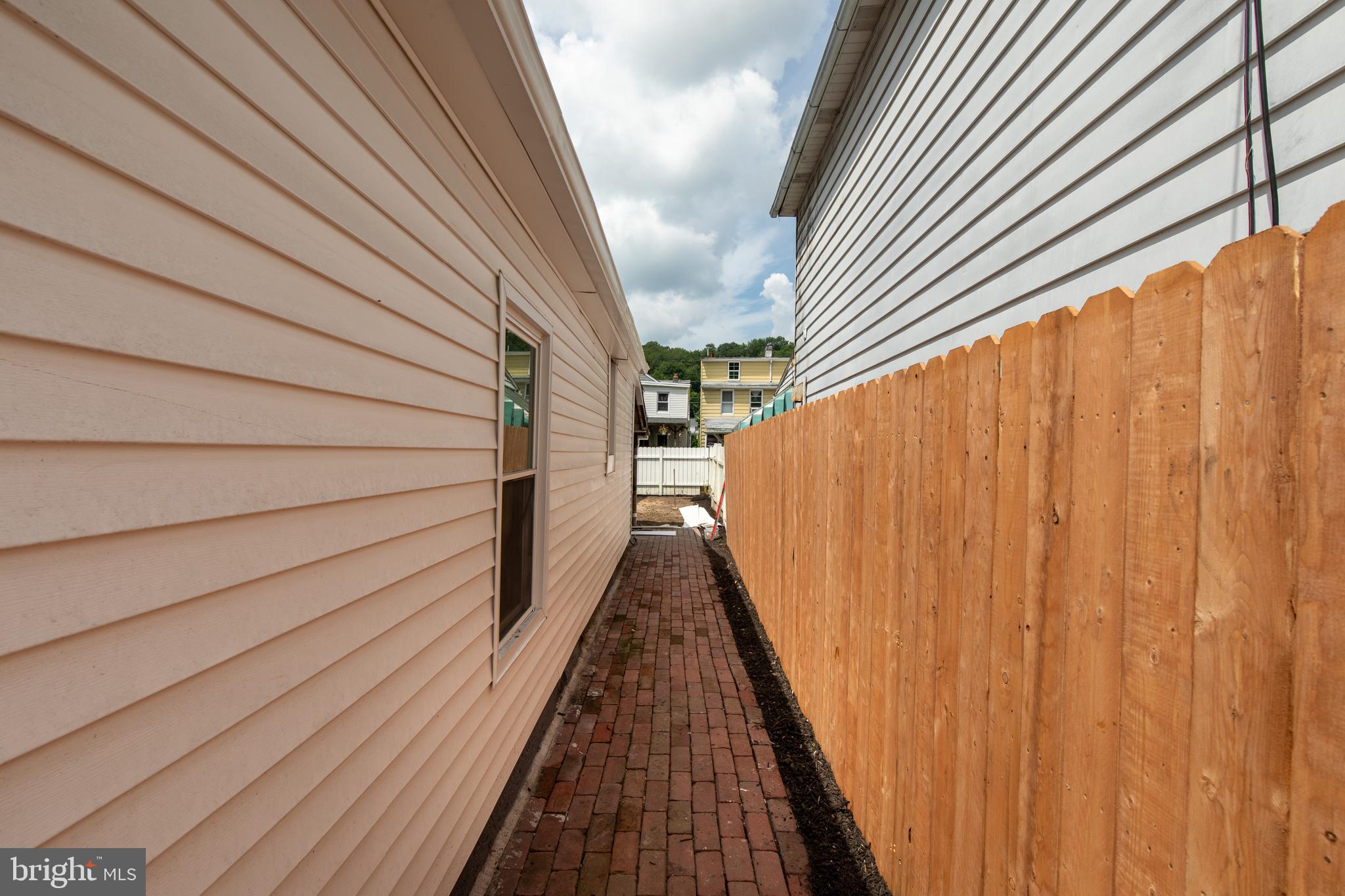 MIDDLE WARD - Residential