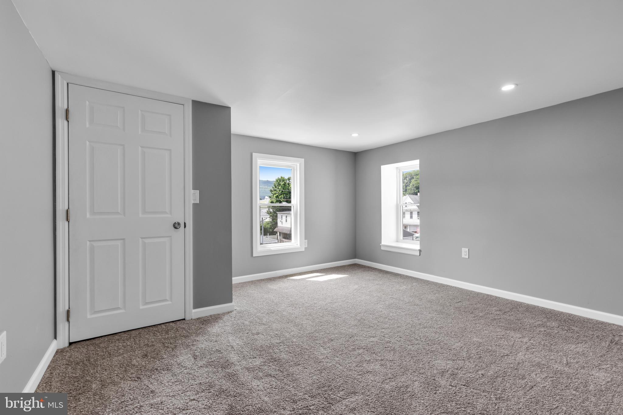 MIDDLE WARD - Residential