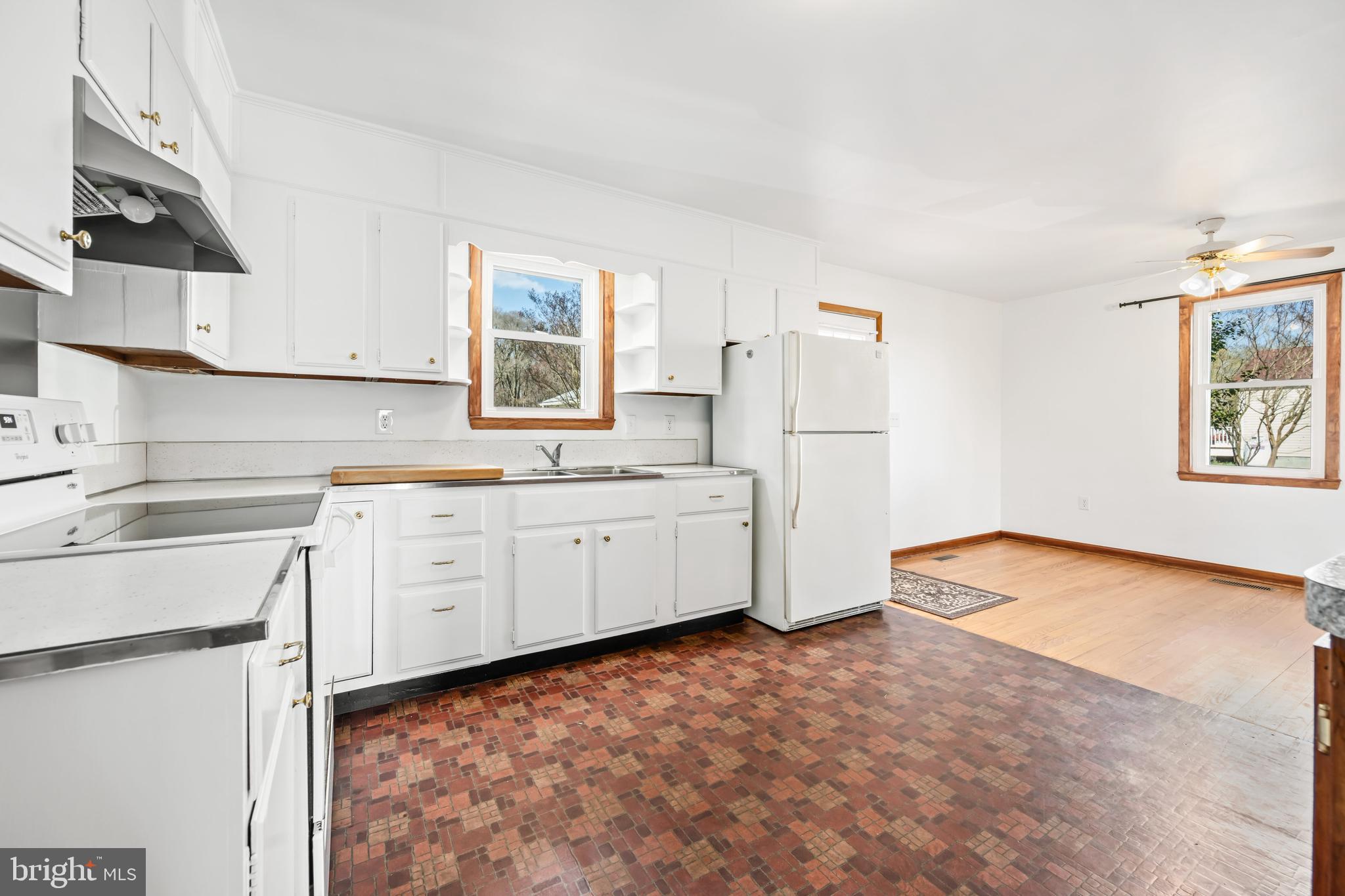 WORTON - Residential