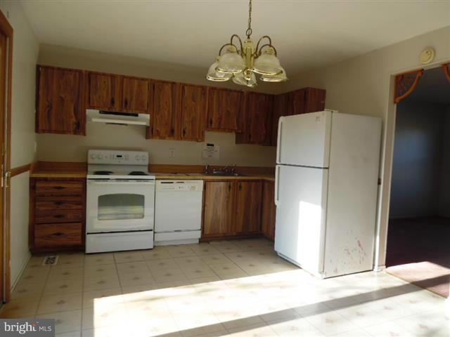 HARFORD SQUARE - Residential