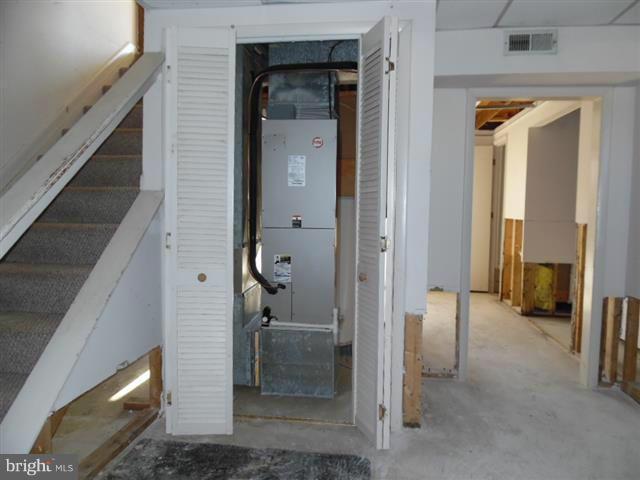 HARFORD SQUARE - Residential