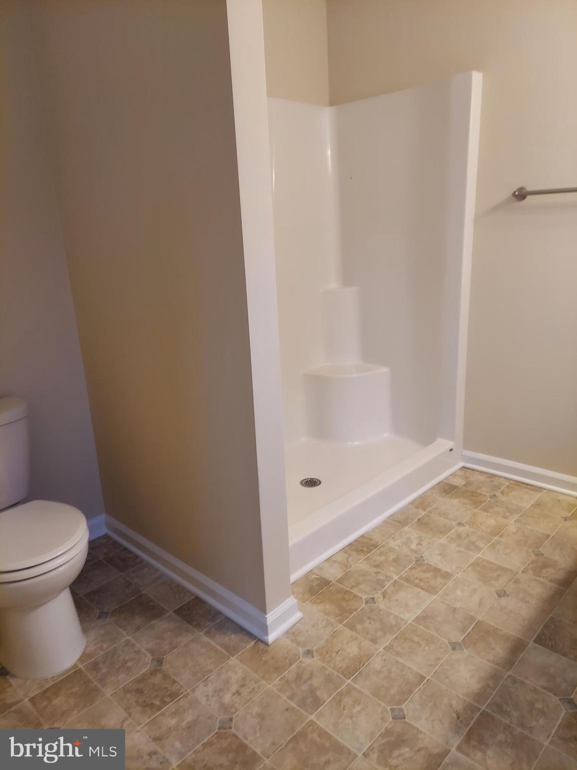 SHEN FARMS - Residential Lease