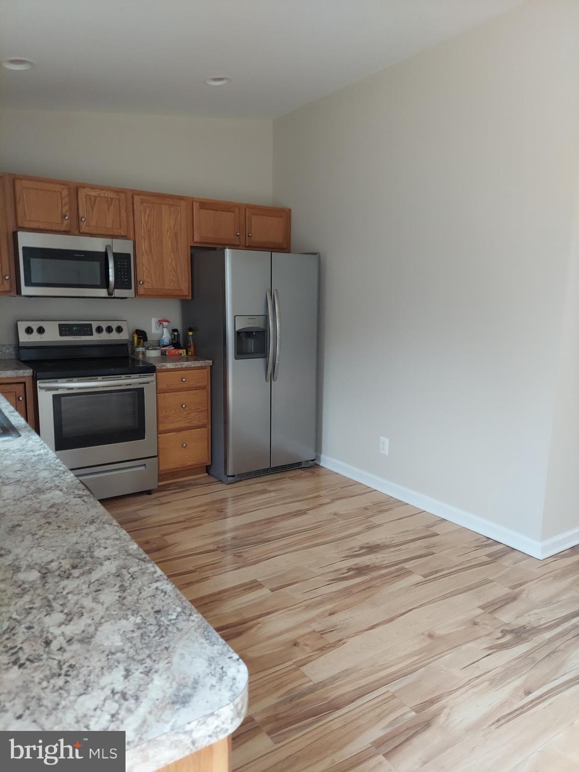 SHEN FARMS - Residential Lease