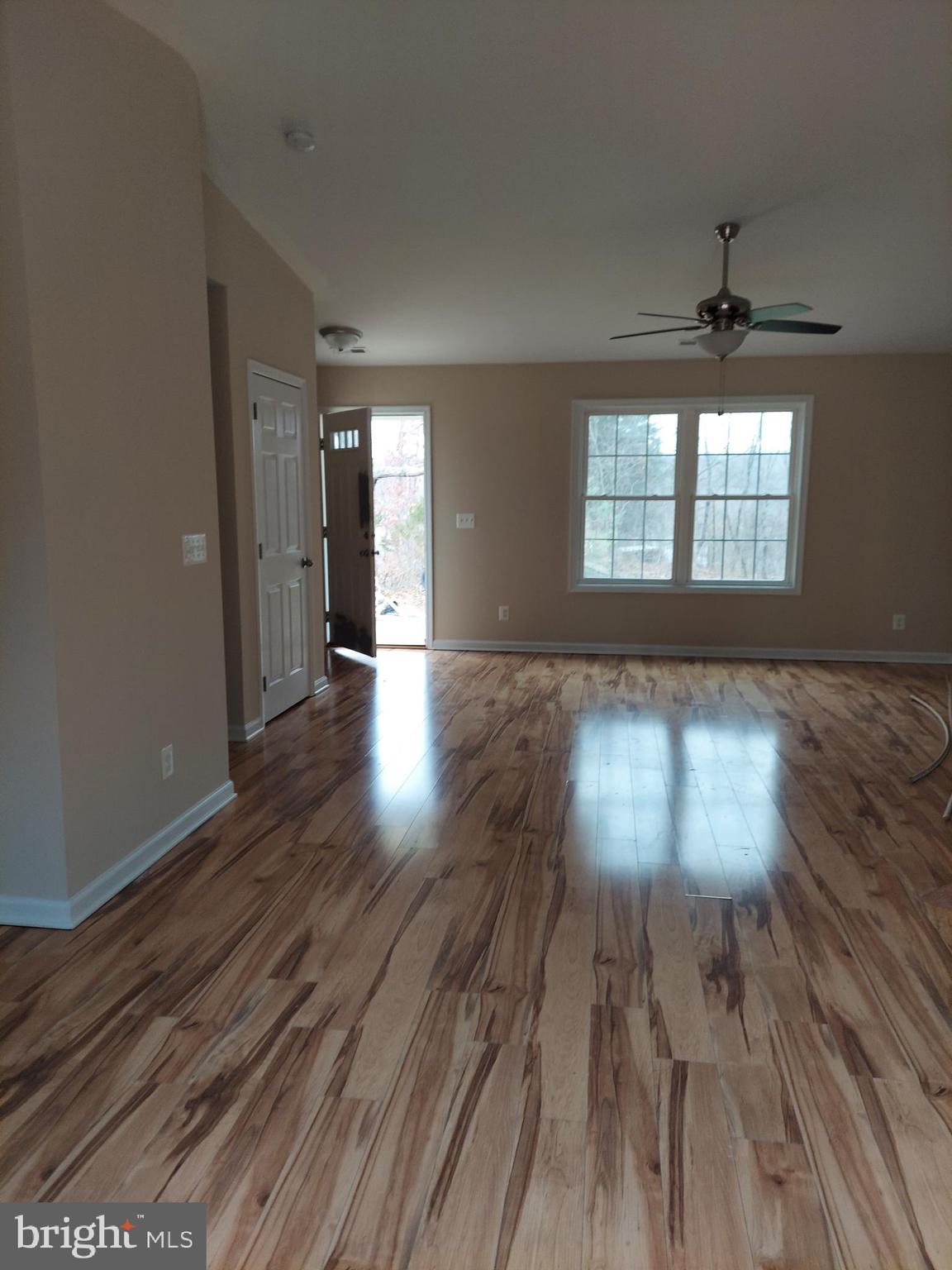 SHEN FARMS - Residential Lease