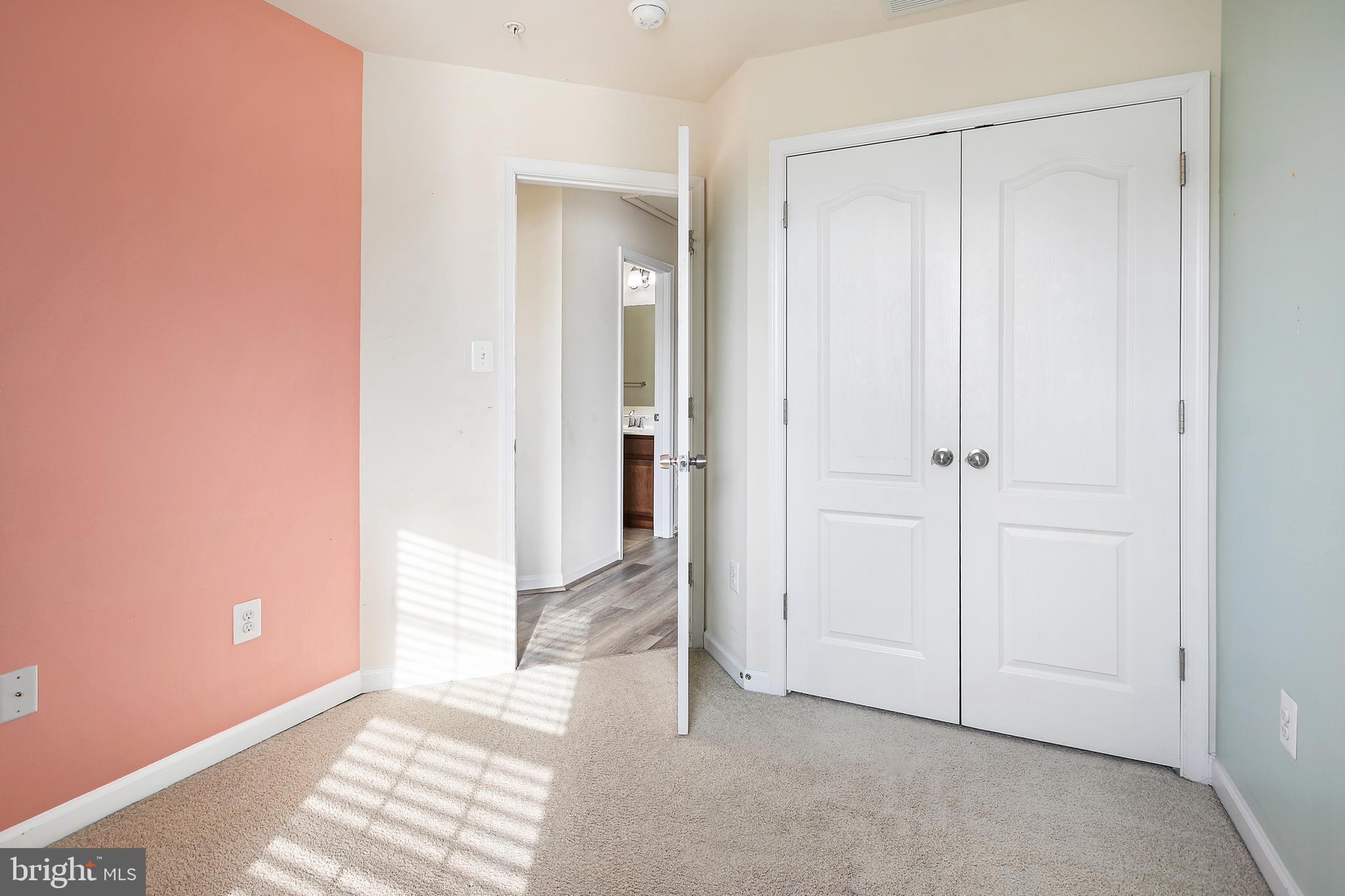 CHELSEA MANOR - Residential Lease