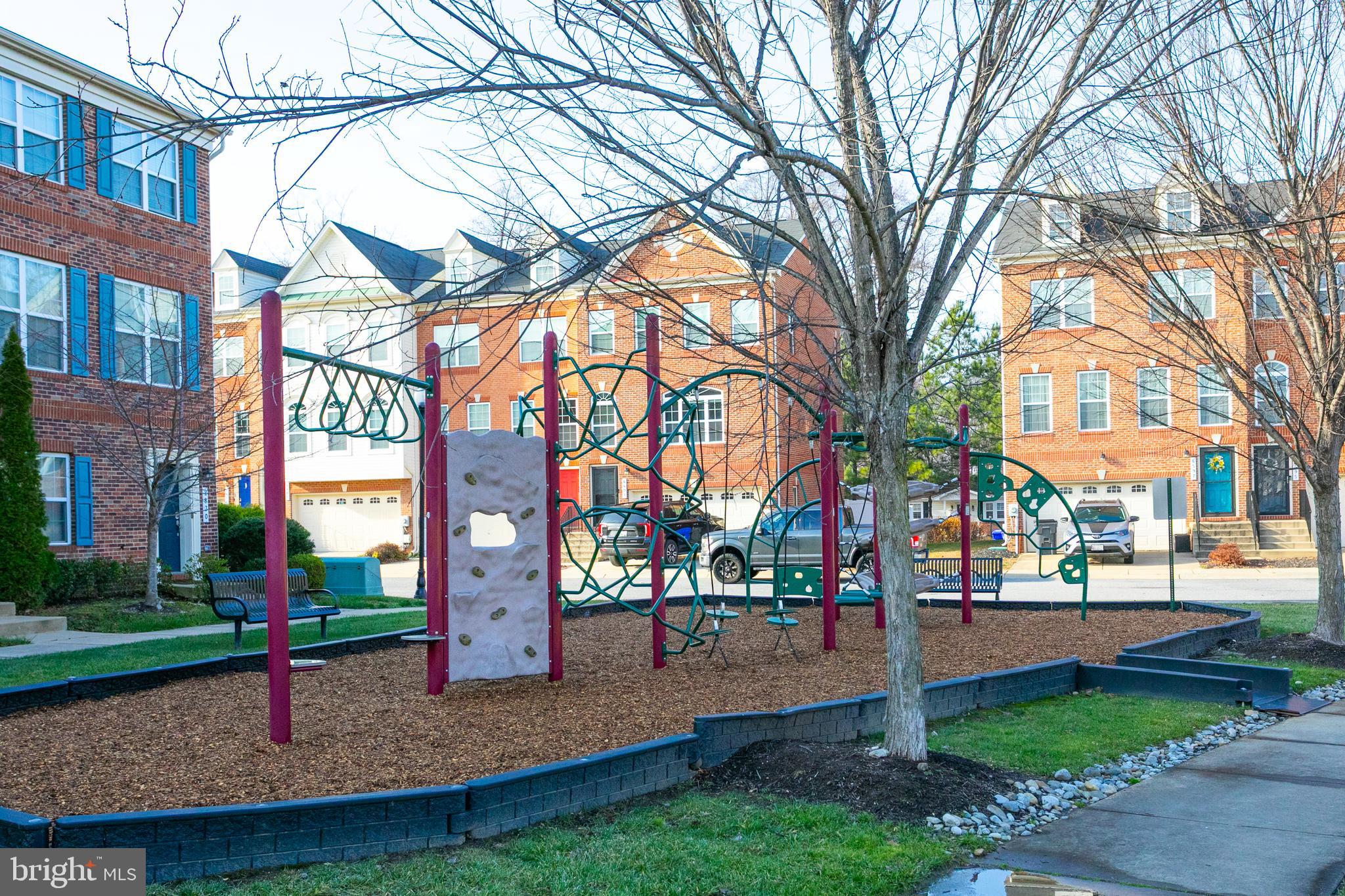 CHELSEA MANOR - Residential Lease