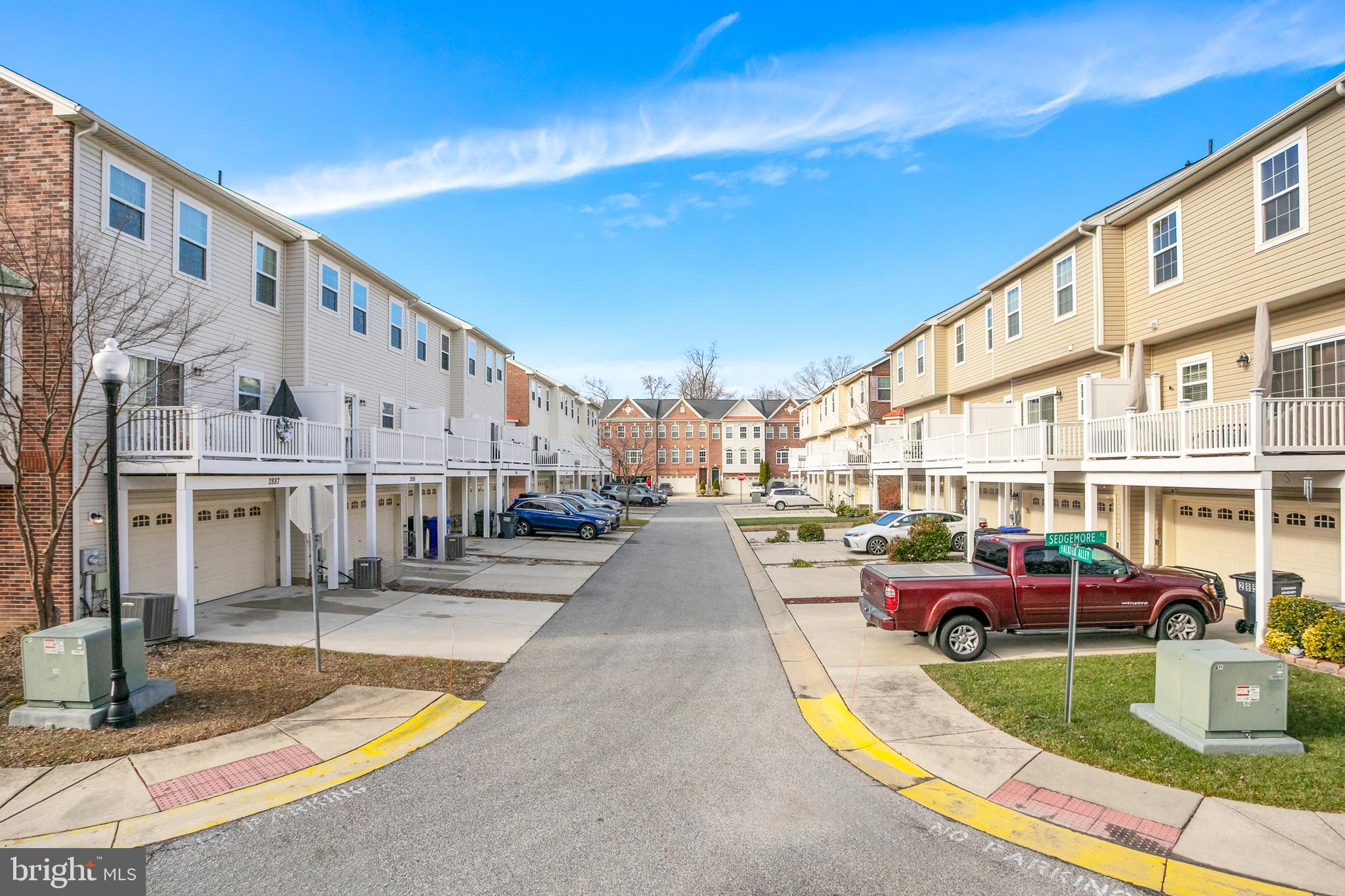 CHELSEA MANOR - Residential Lease