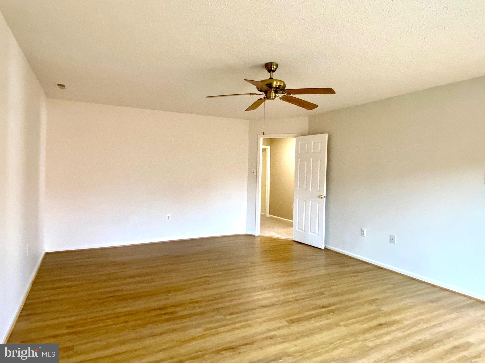 LONGMEAD - Residential