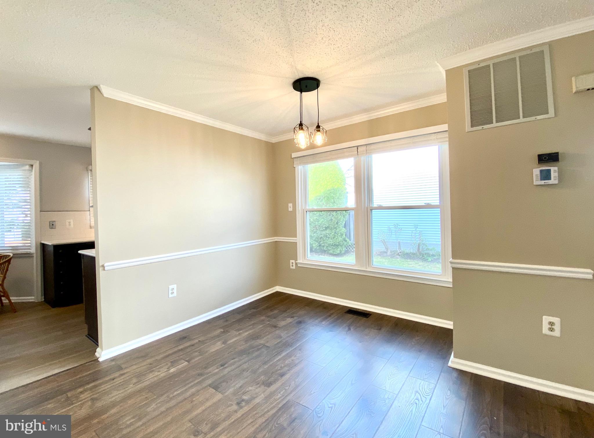 LONGMEAD - Residential