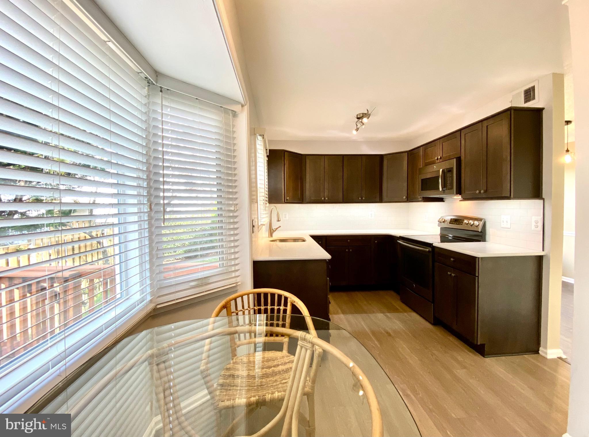 LONGMEAD - Residential