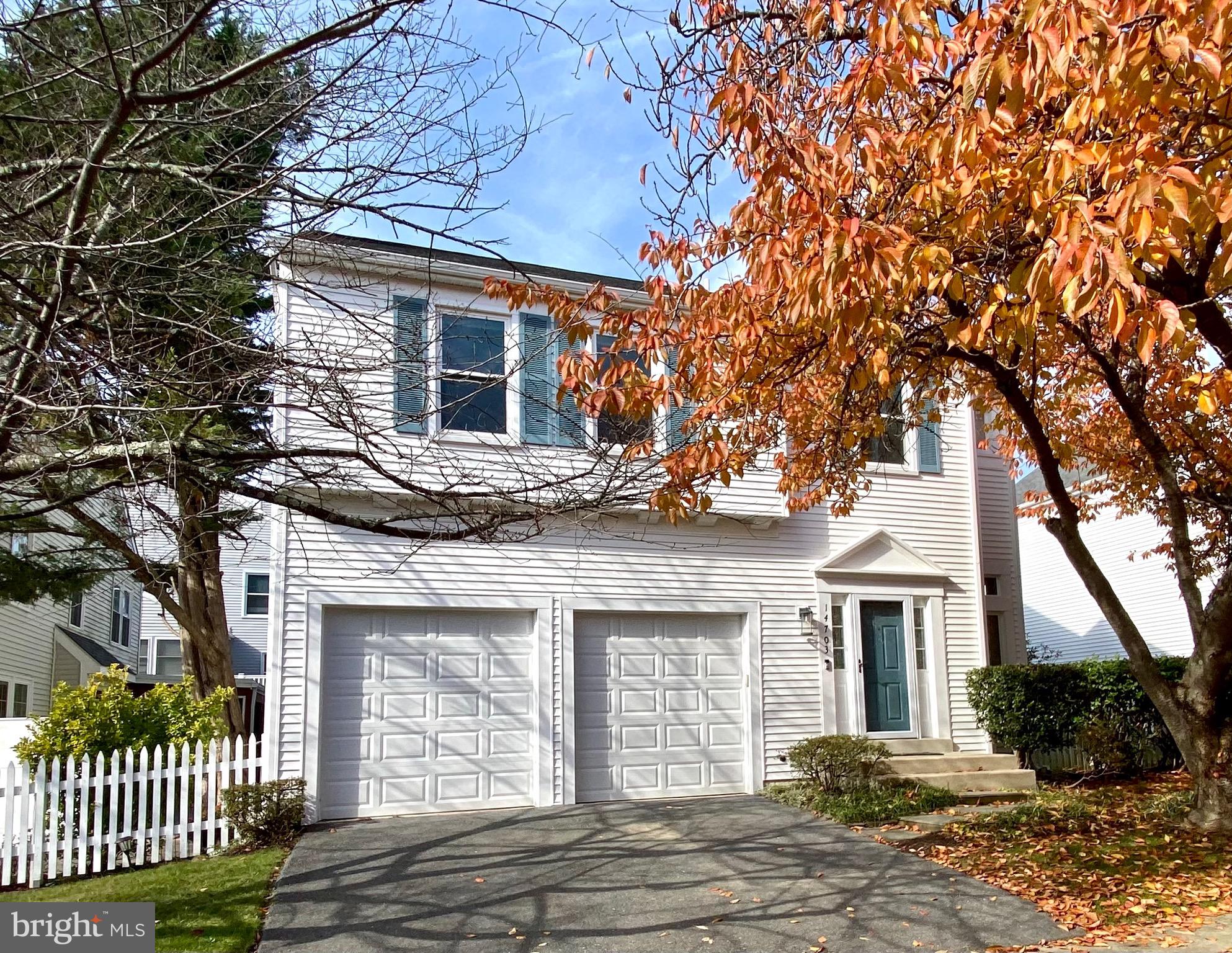 LONGMEAD - Residential