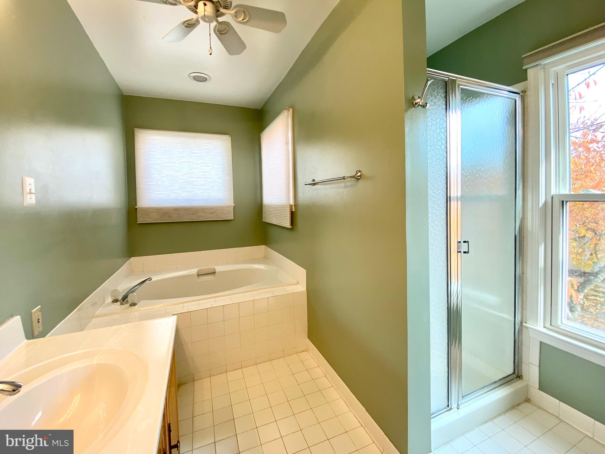 LONGMEAD - Residential