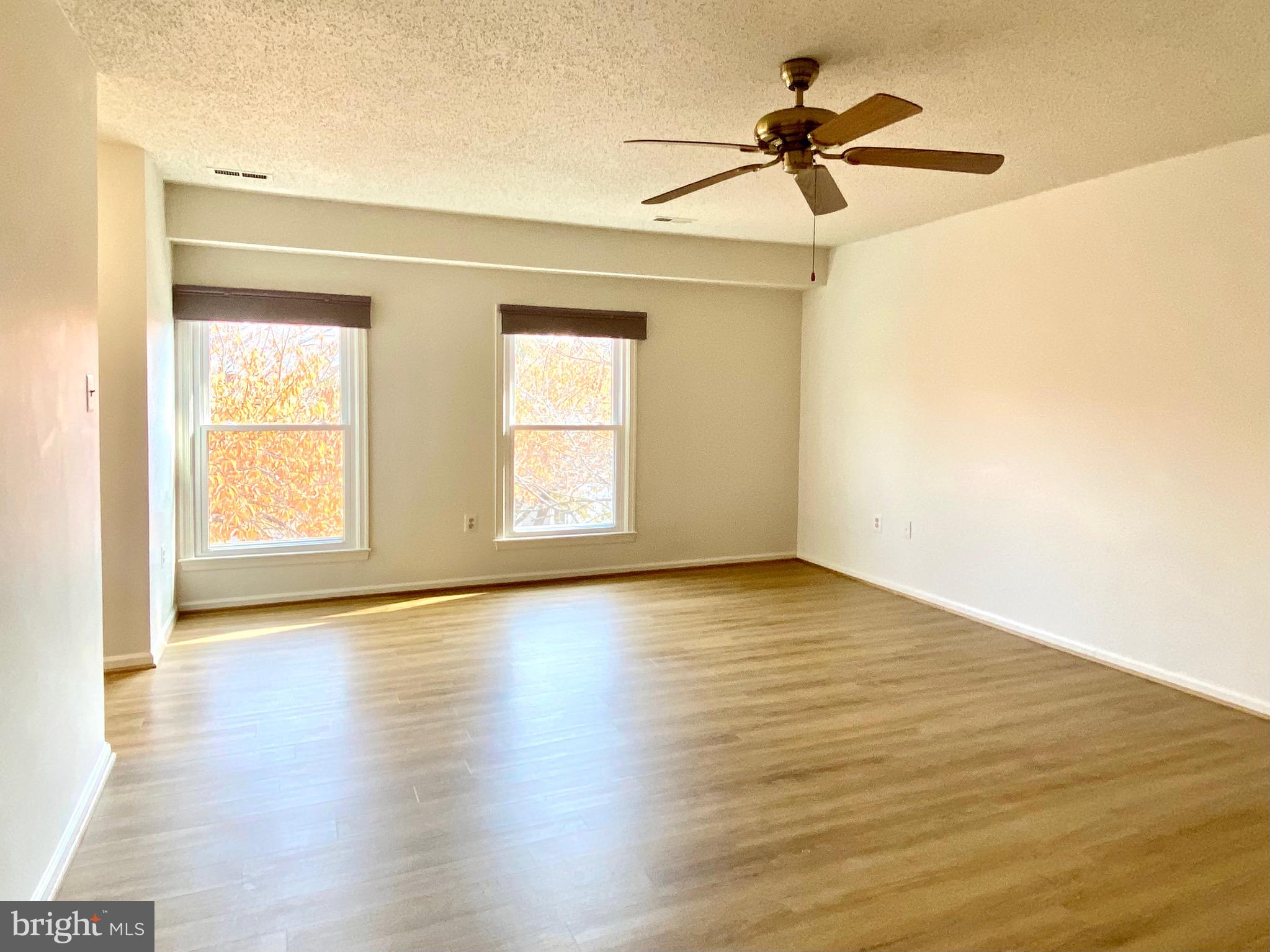 LONGMEAD - Residential