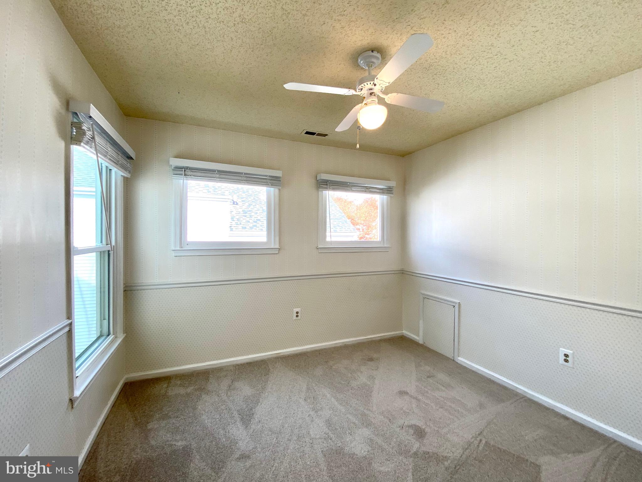 LONGMEAD - Residential