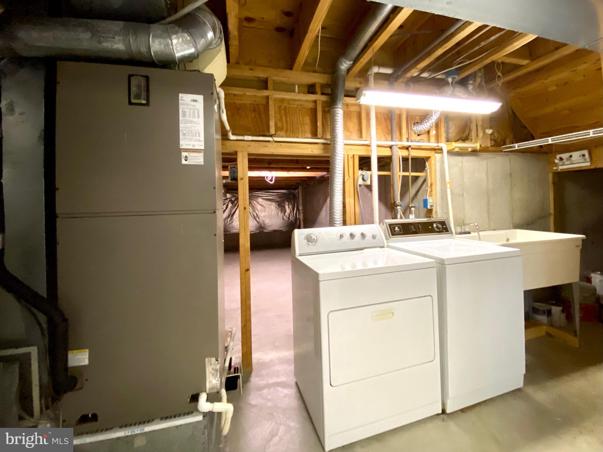 LONGMEAD - Residential