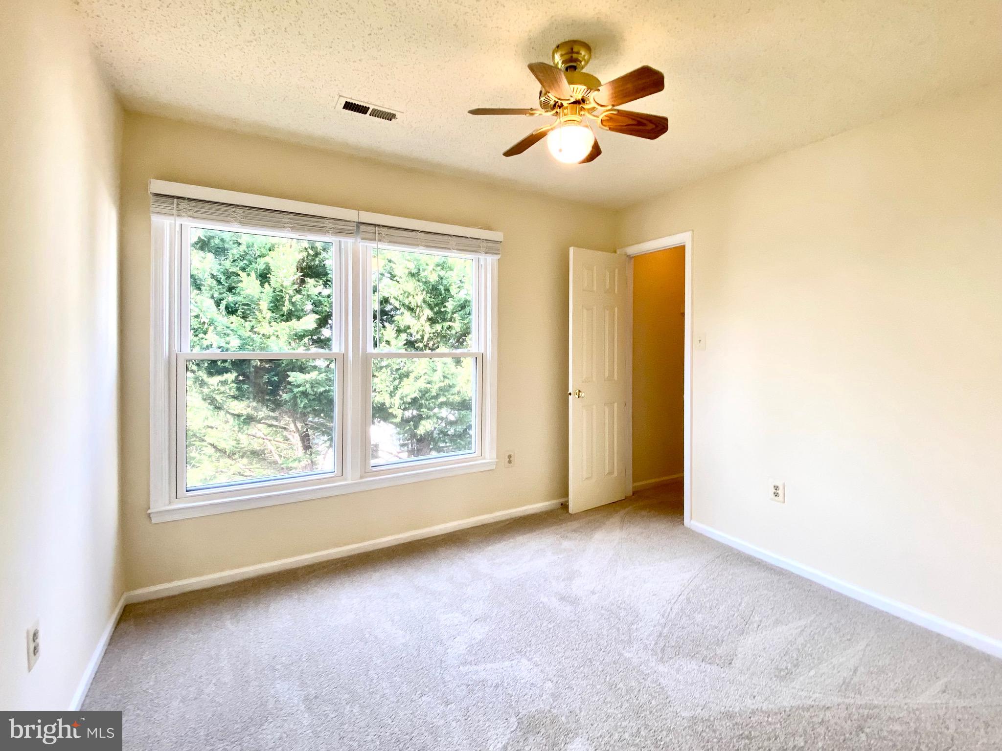 LONGMEAD - Residential