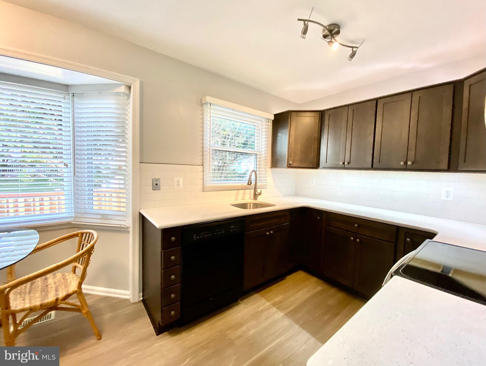 LONGMEAD - Residential