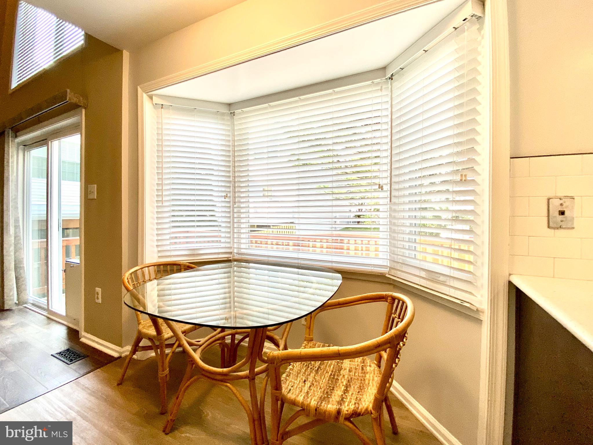 LONGMEAD - Residential