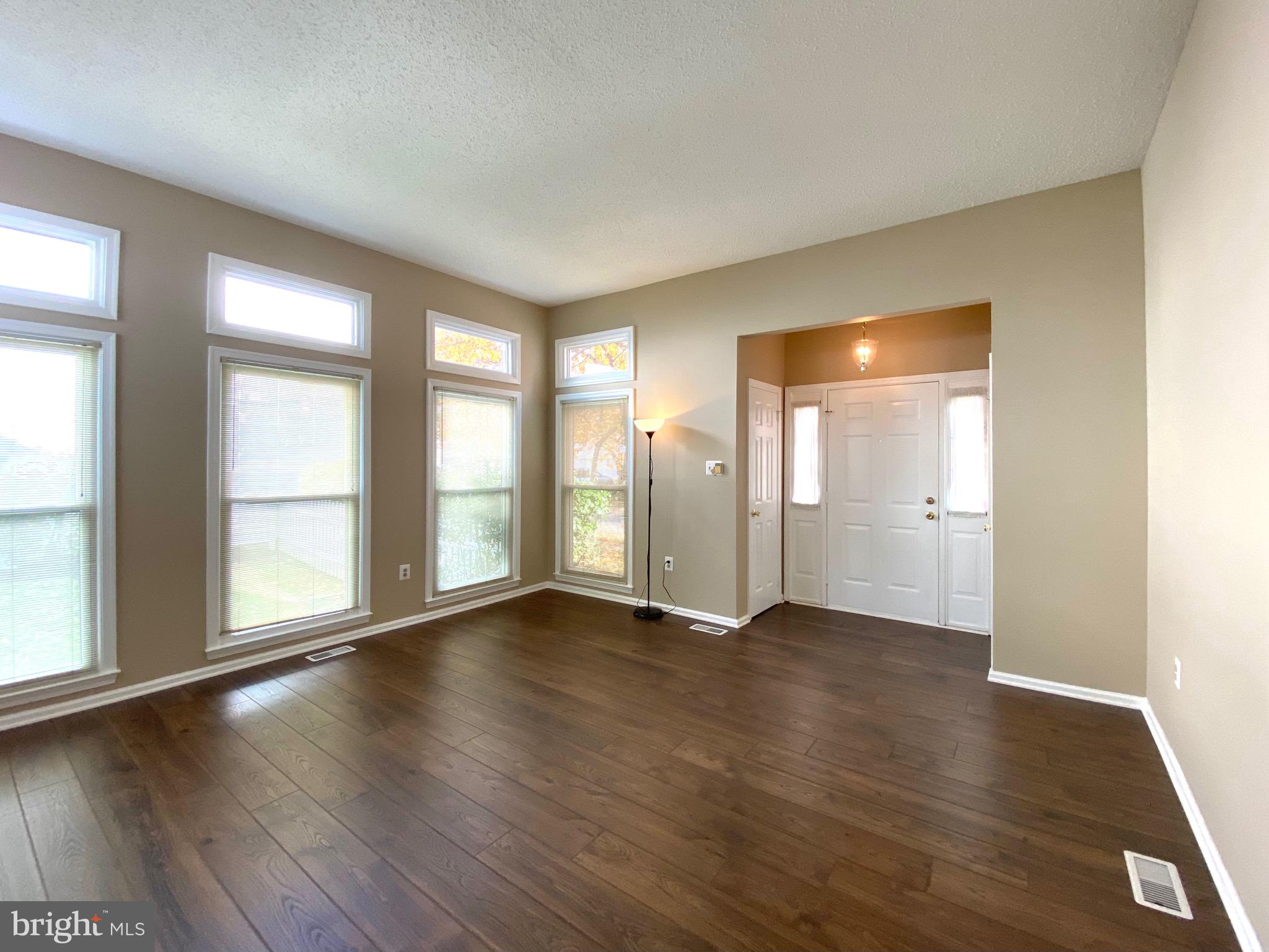 LONGMEAD - Residential