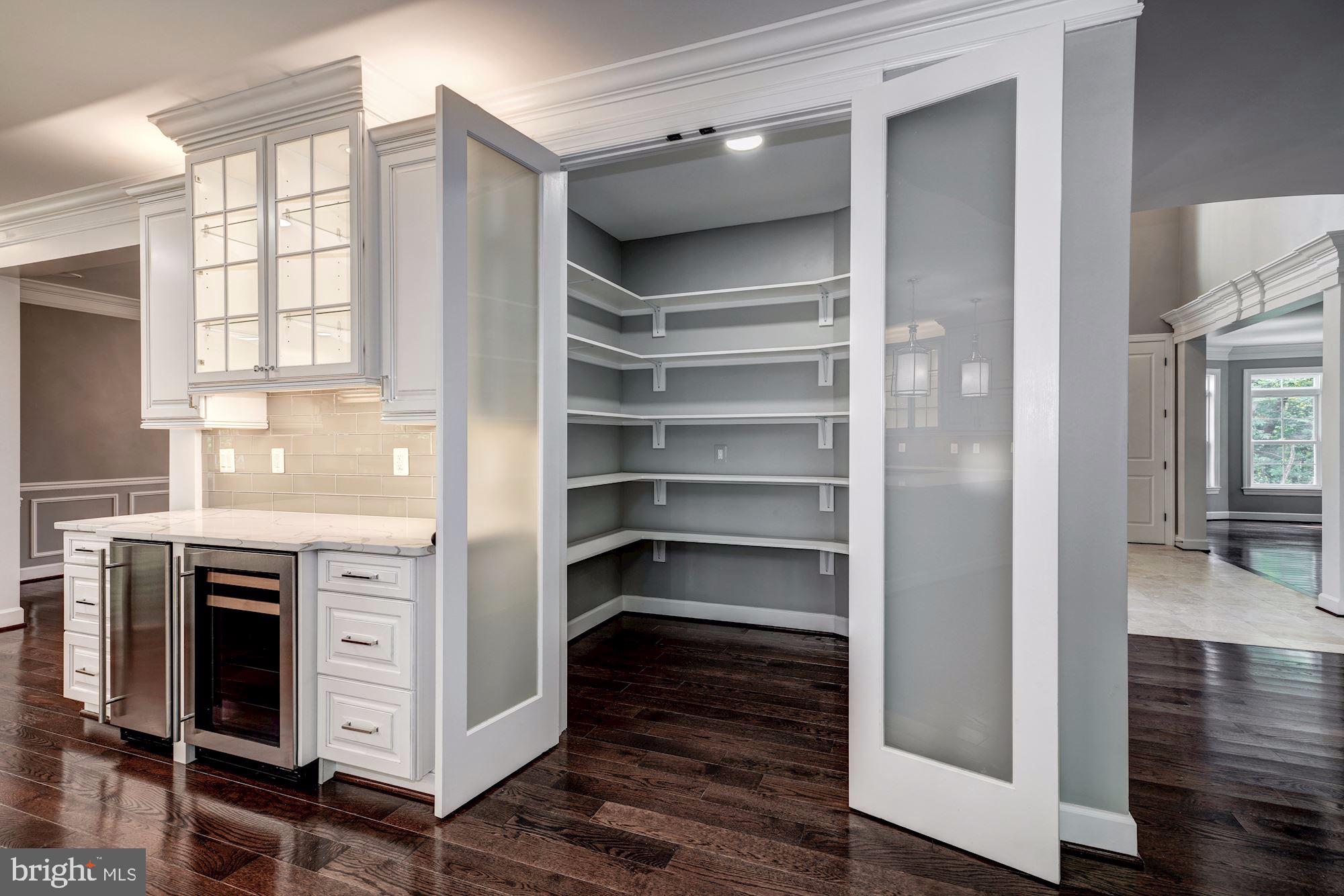 MASON NECK - Residential