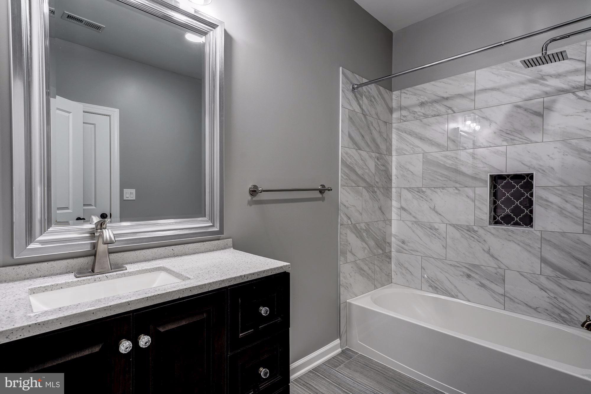 MASON NECK - Residential