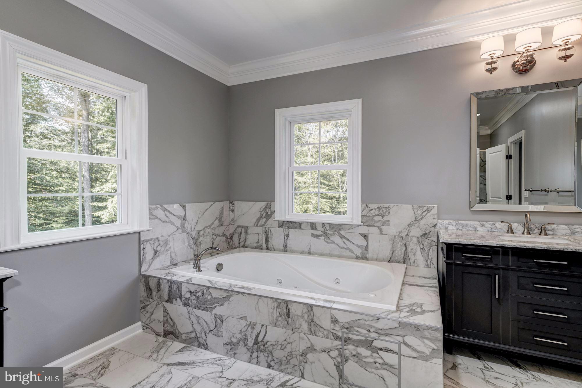 MASON NECK - Residential