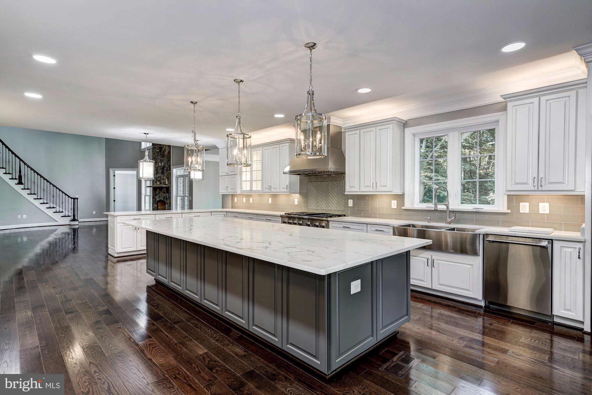 MASON NECK - Residential