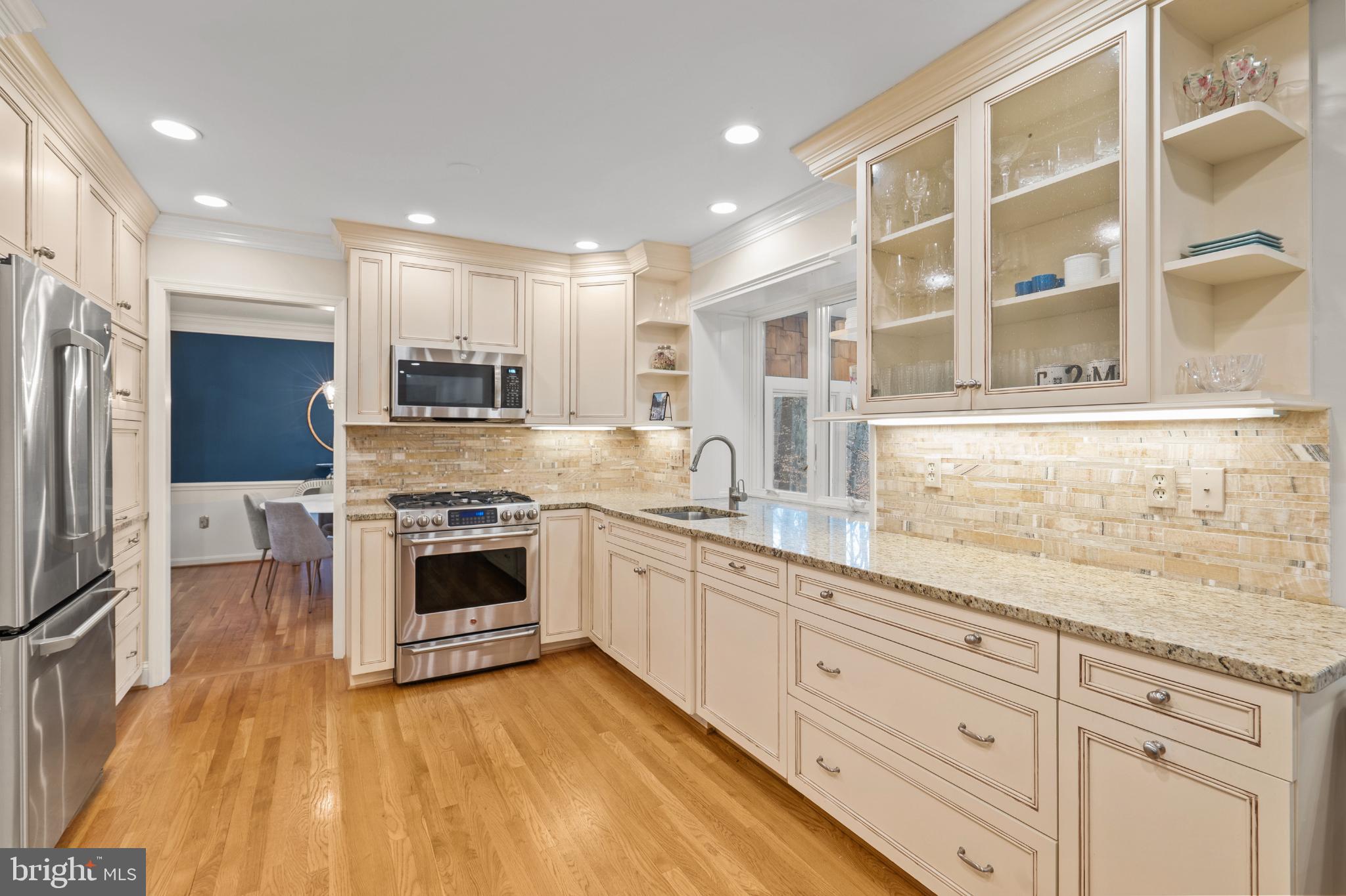 COLLEGE GARDENS - Residential