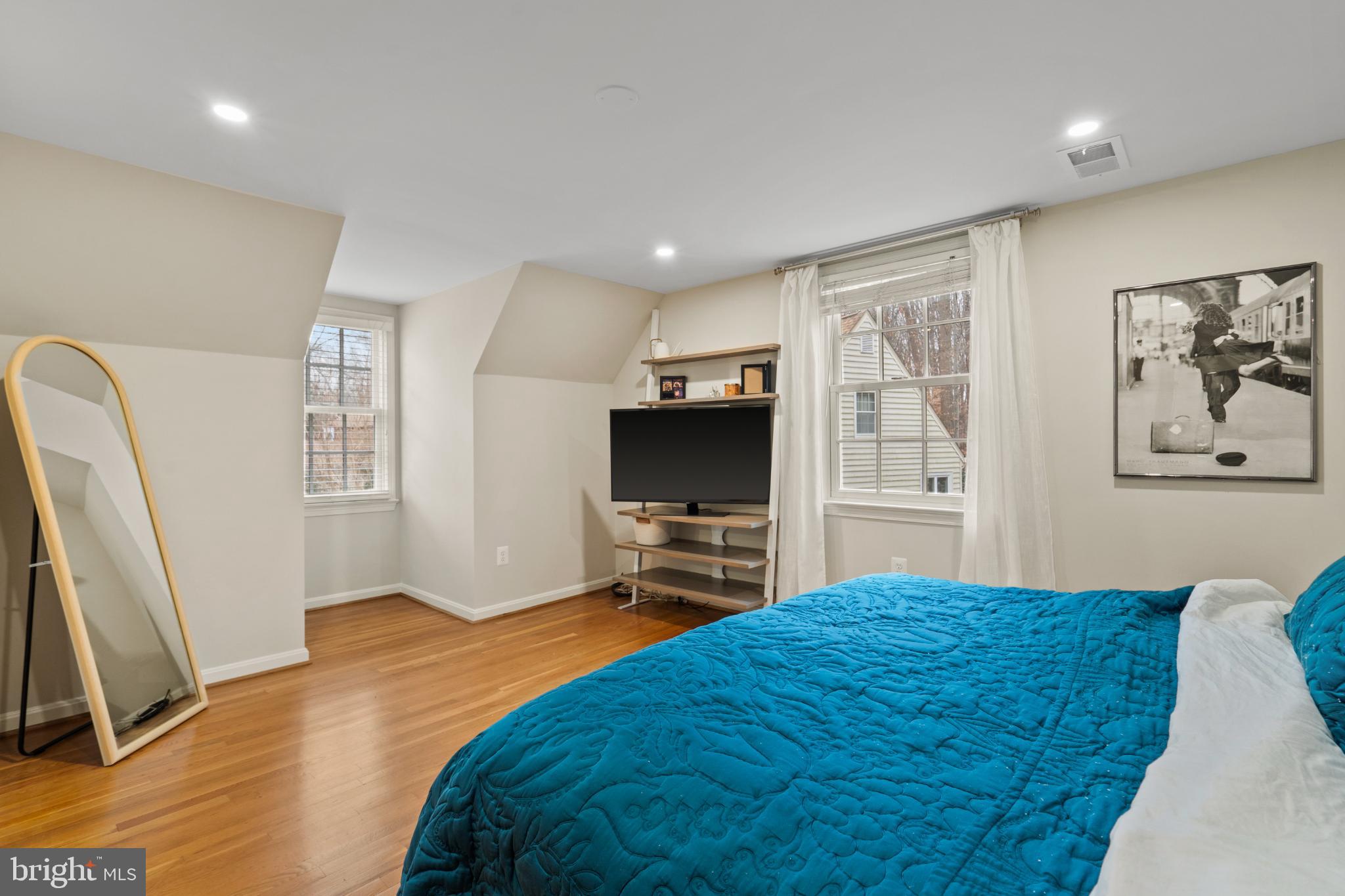 COLLEGE GARDENS - Residential