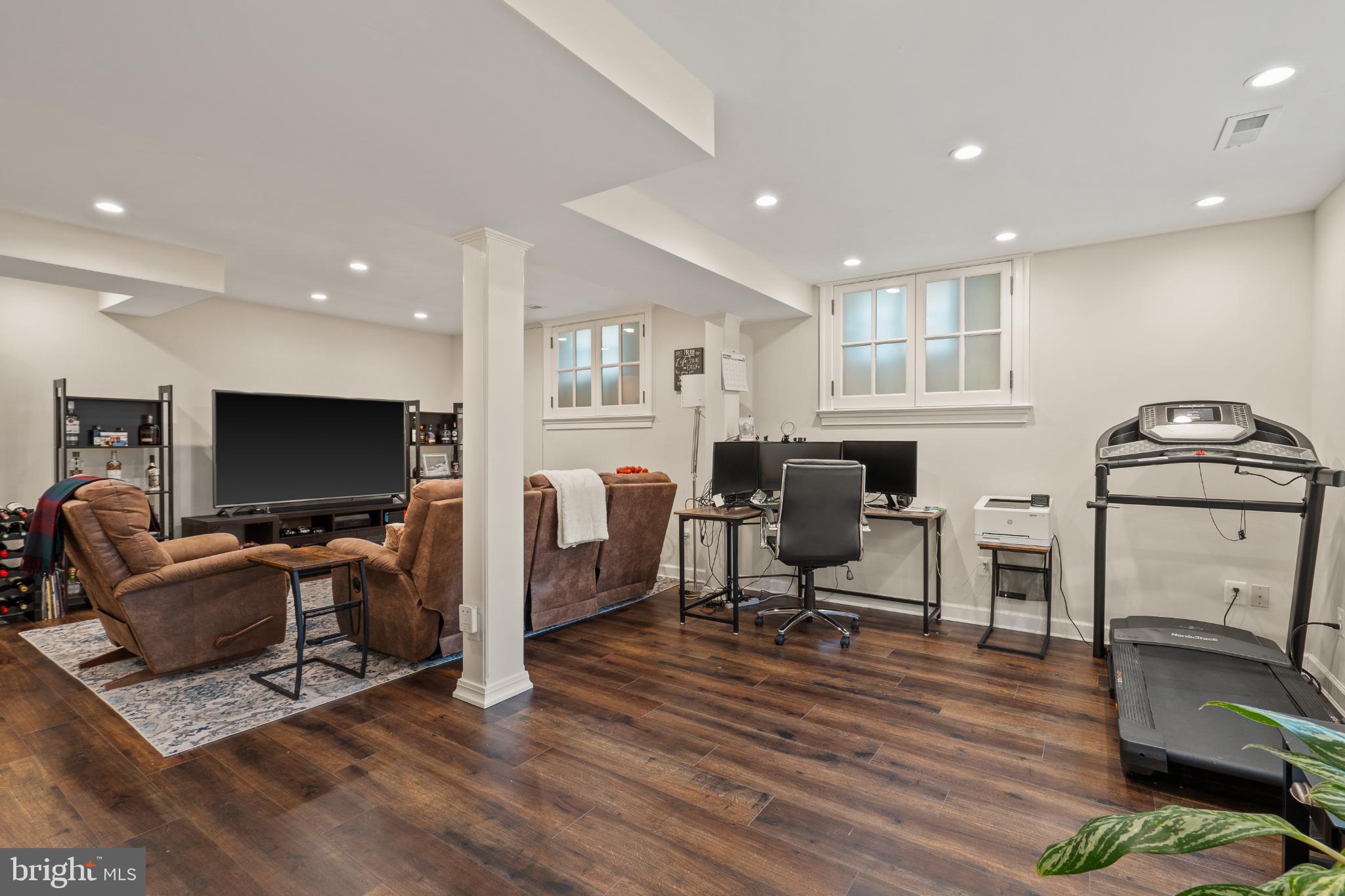 COLLEGE GARDENS - Residential