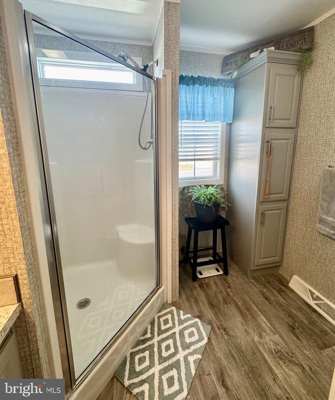 MARINERS COVE - Residential