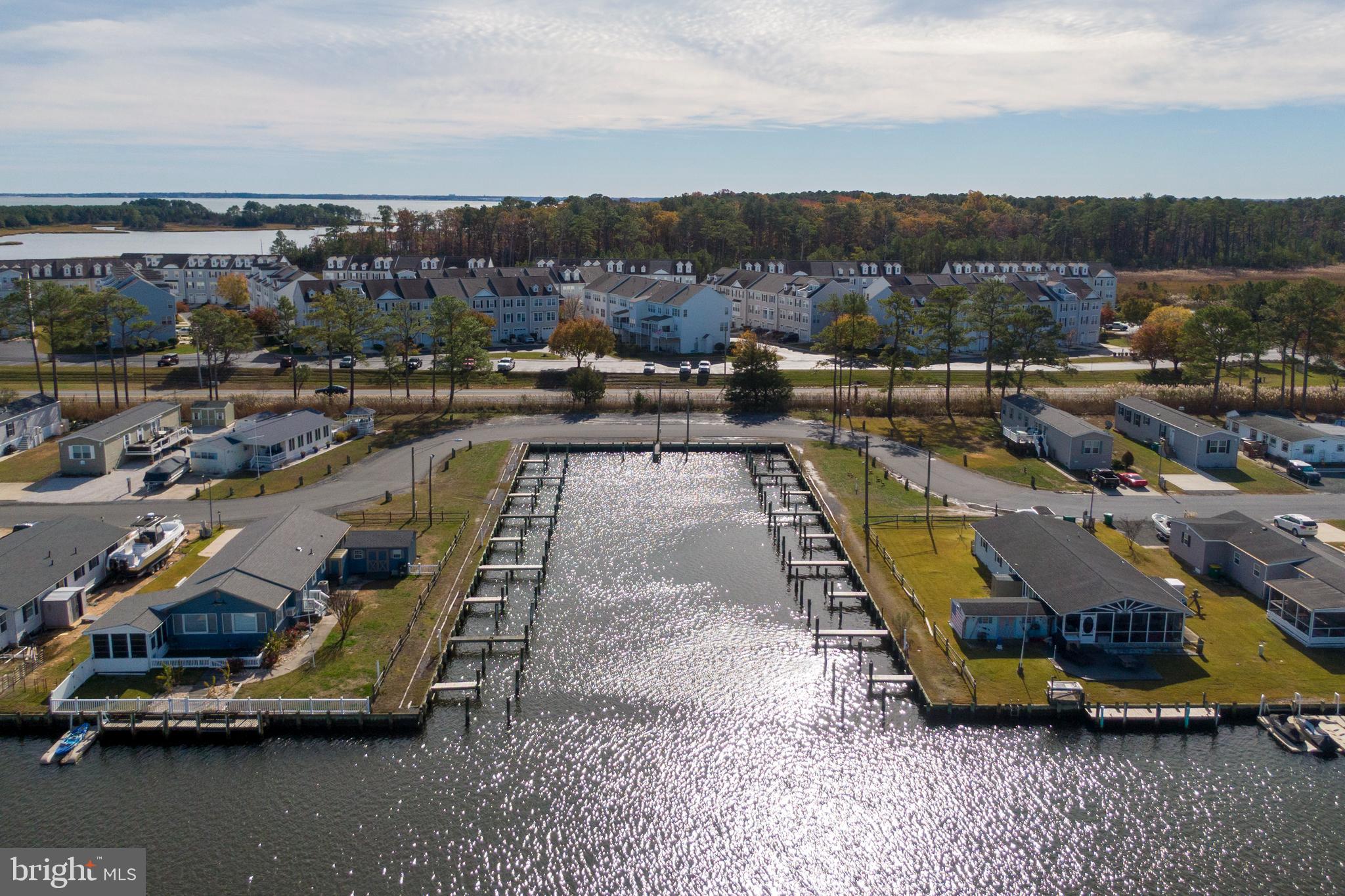 MARINERS COVE - Residential