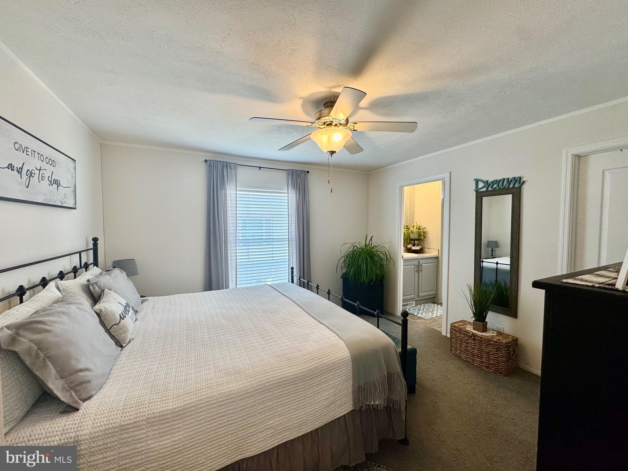 MARINERS COVE - Residential