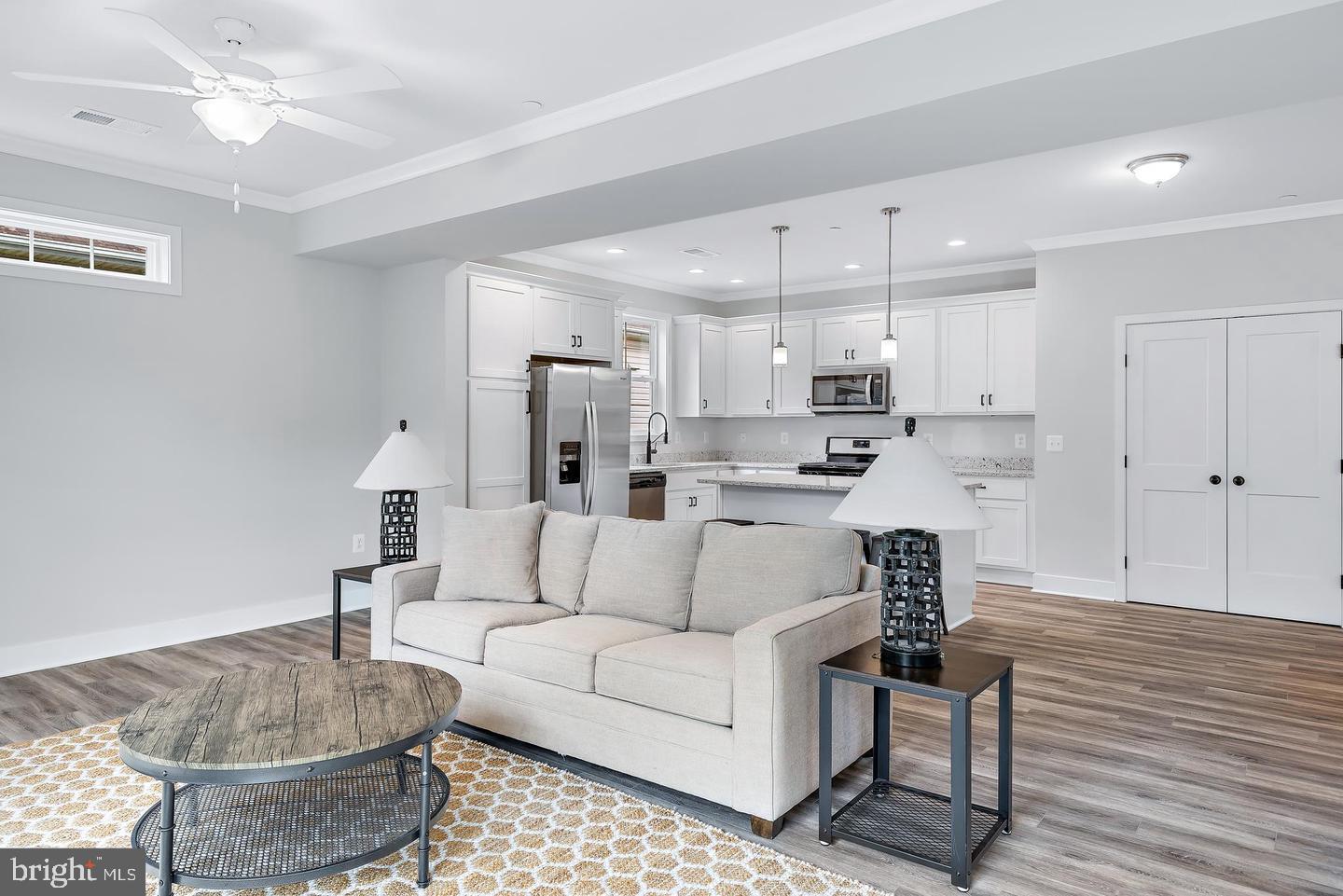 SYLVAN SHORES - Residential