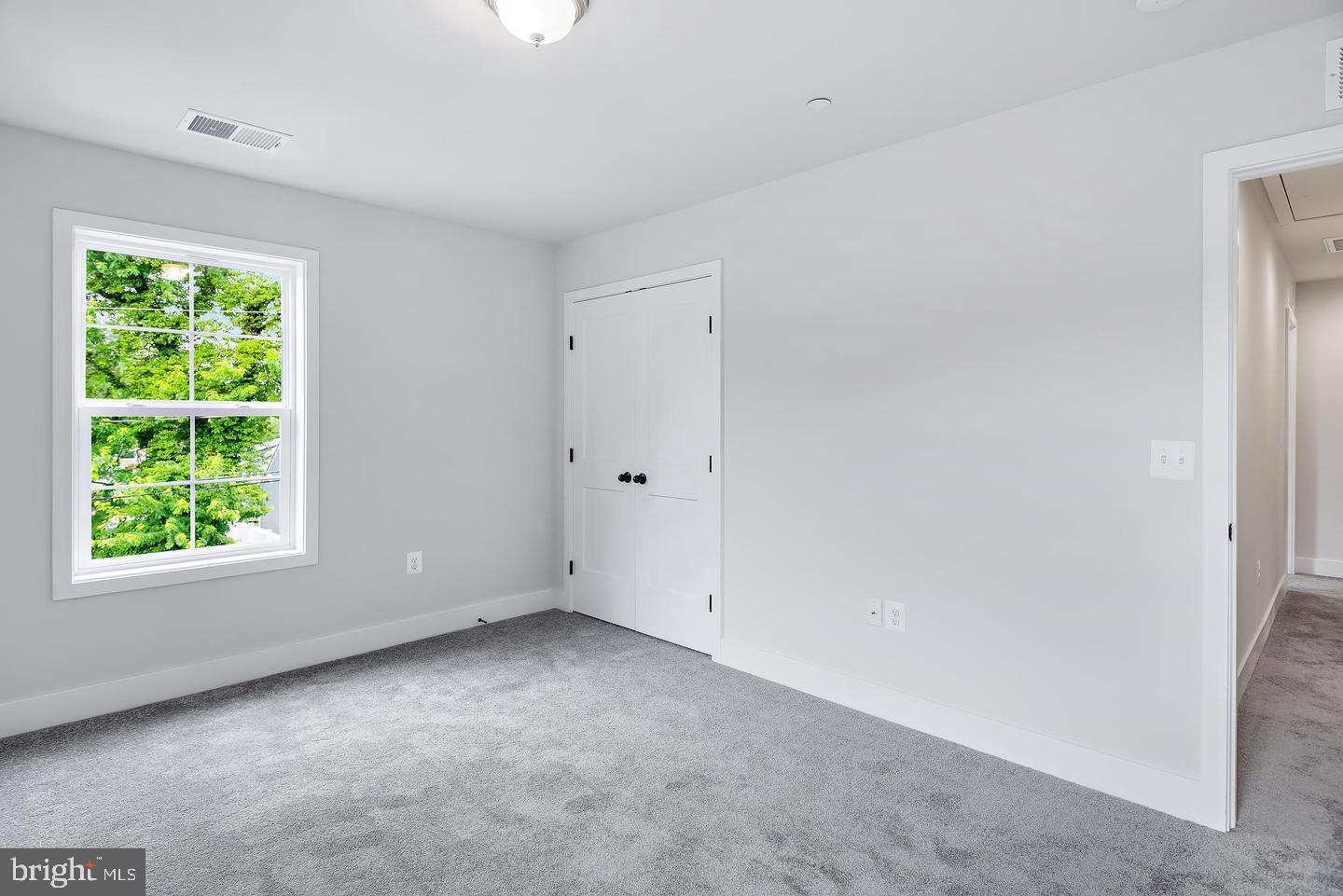 SYLVAN SHORES - Residential