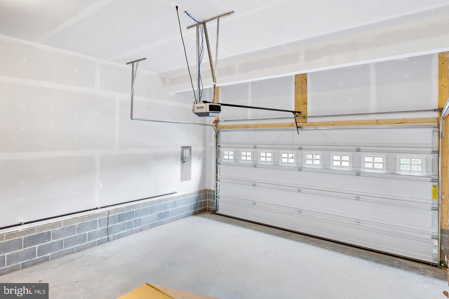 SYLVAN SHORES - Residential