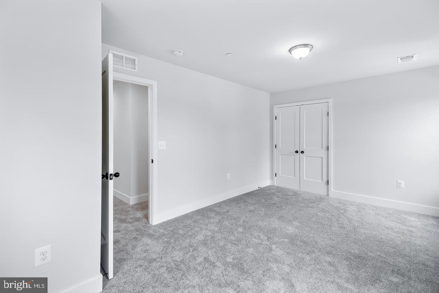 SYLVAN SHORES - Residential