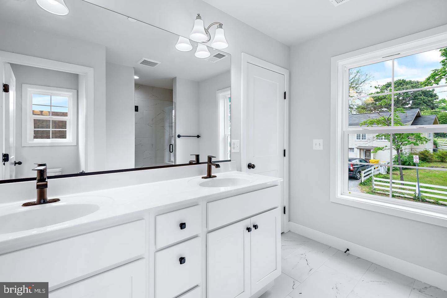 SYLVAN SHORES - Residential