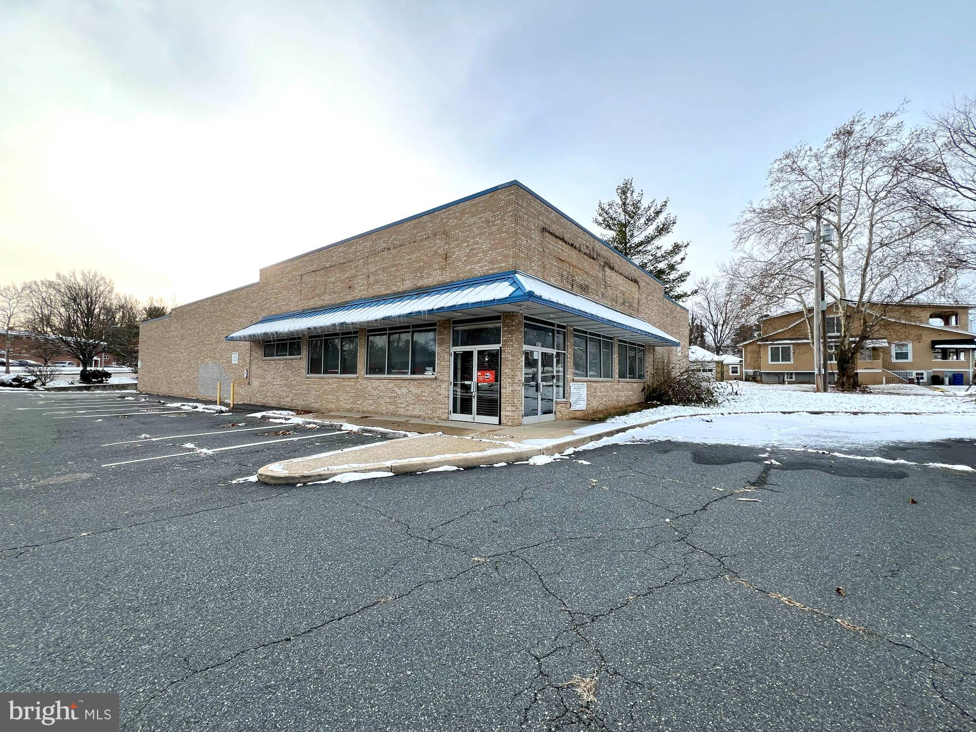 OVERLEA - Commercial Sale