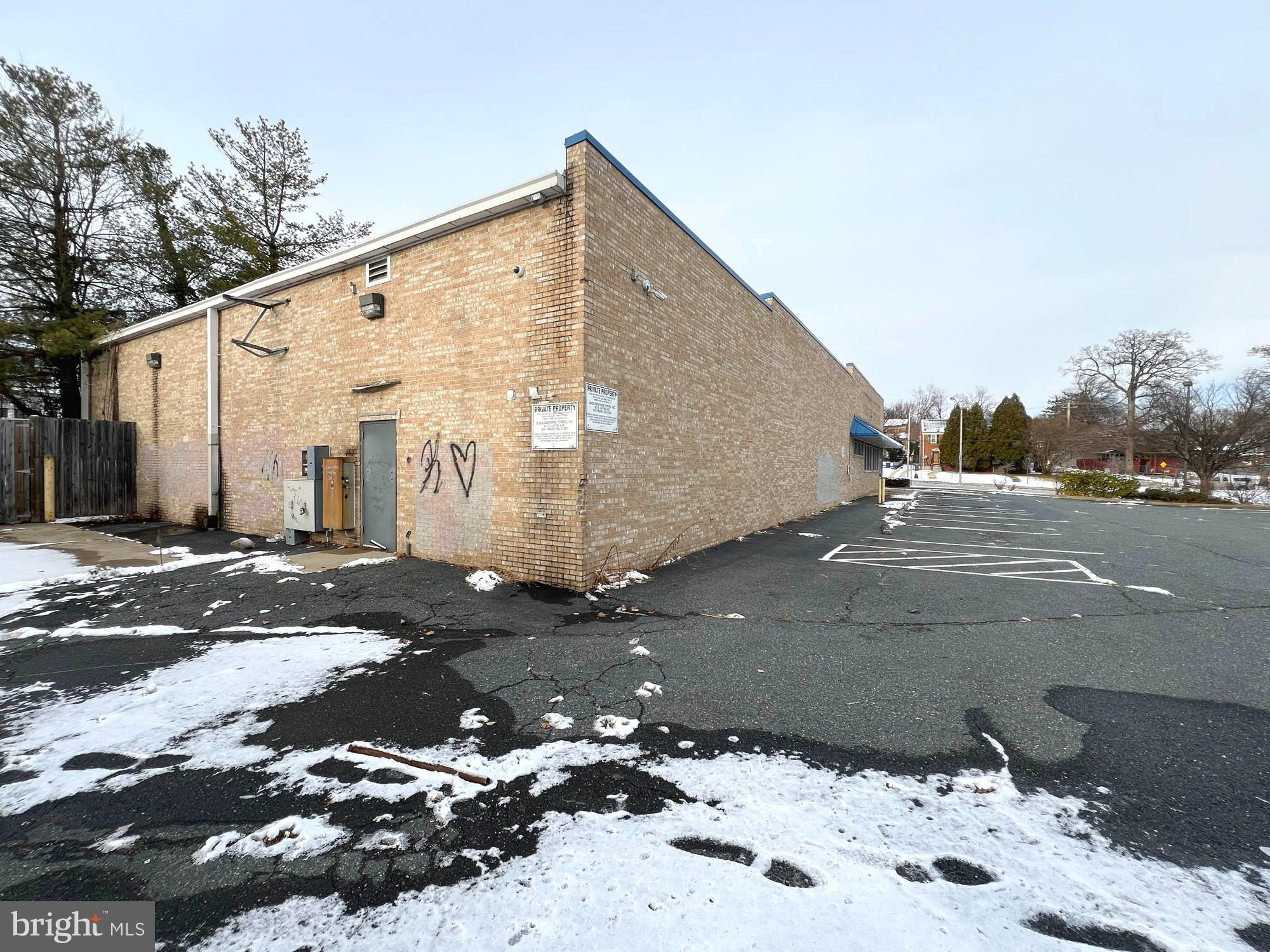 OVERLEA - Commercial Sale