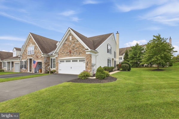 185 REAGAN DR, SELLERSVILLE, PA 18960 - Image 889c1b4ddee63a84bb1f6cc6d0d9aff5/946714599