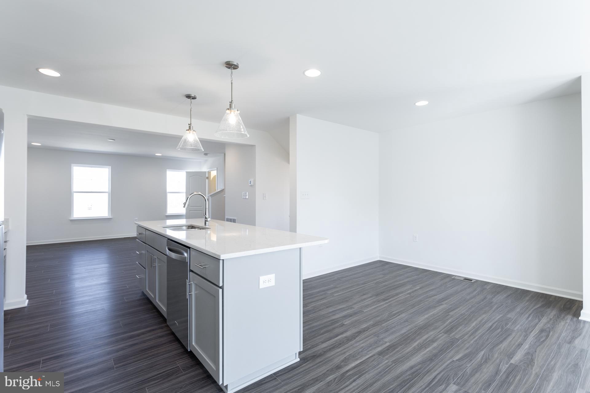 ARCHERS ROCK - Residential